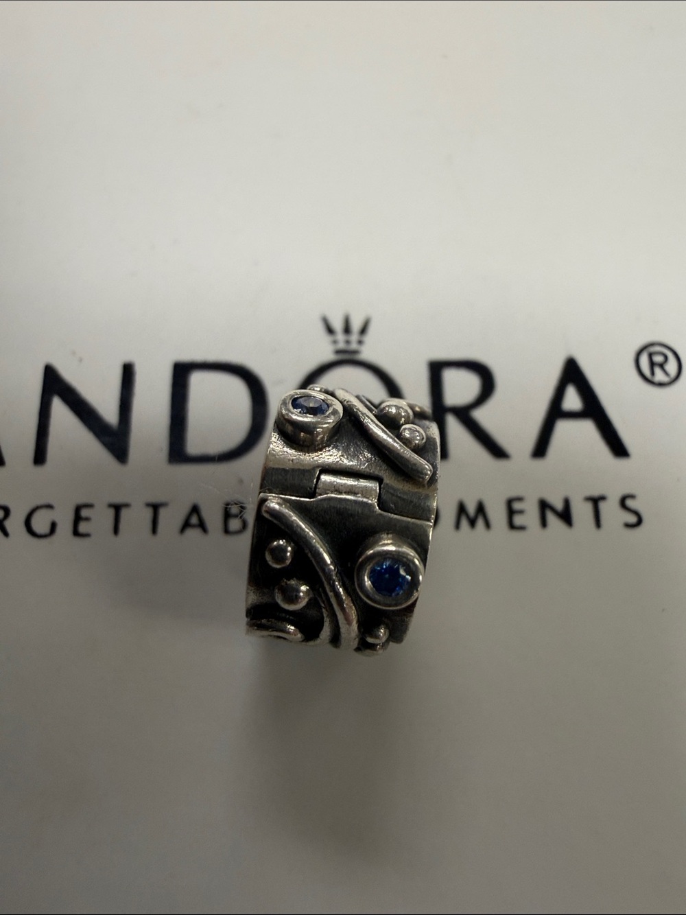 Authentic Pandora Retired Silver Blue CZ 'TENDRIL' Clip Charm